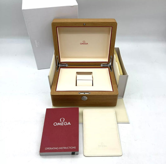 Box Omega in legno