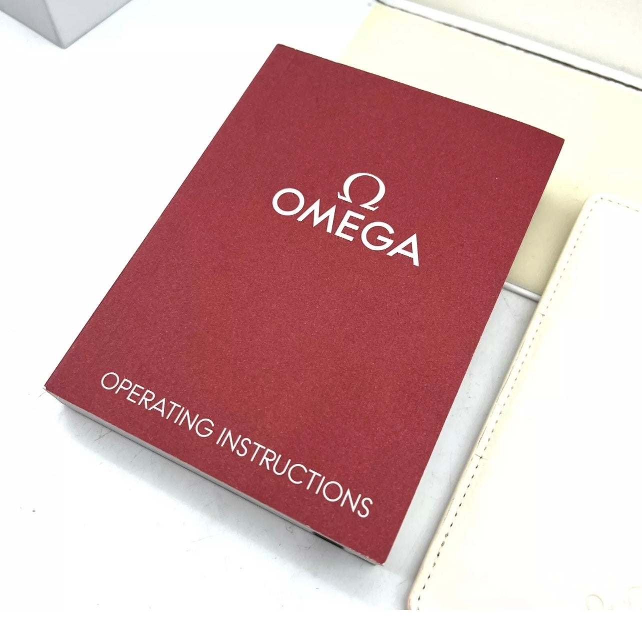 Box Omega in legno