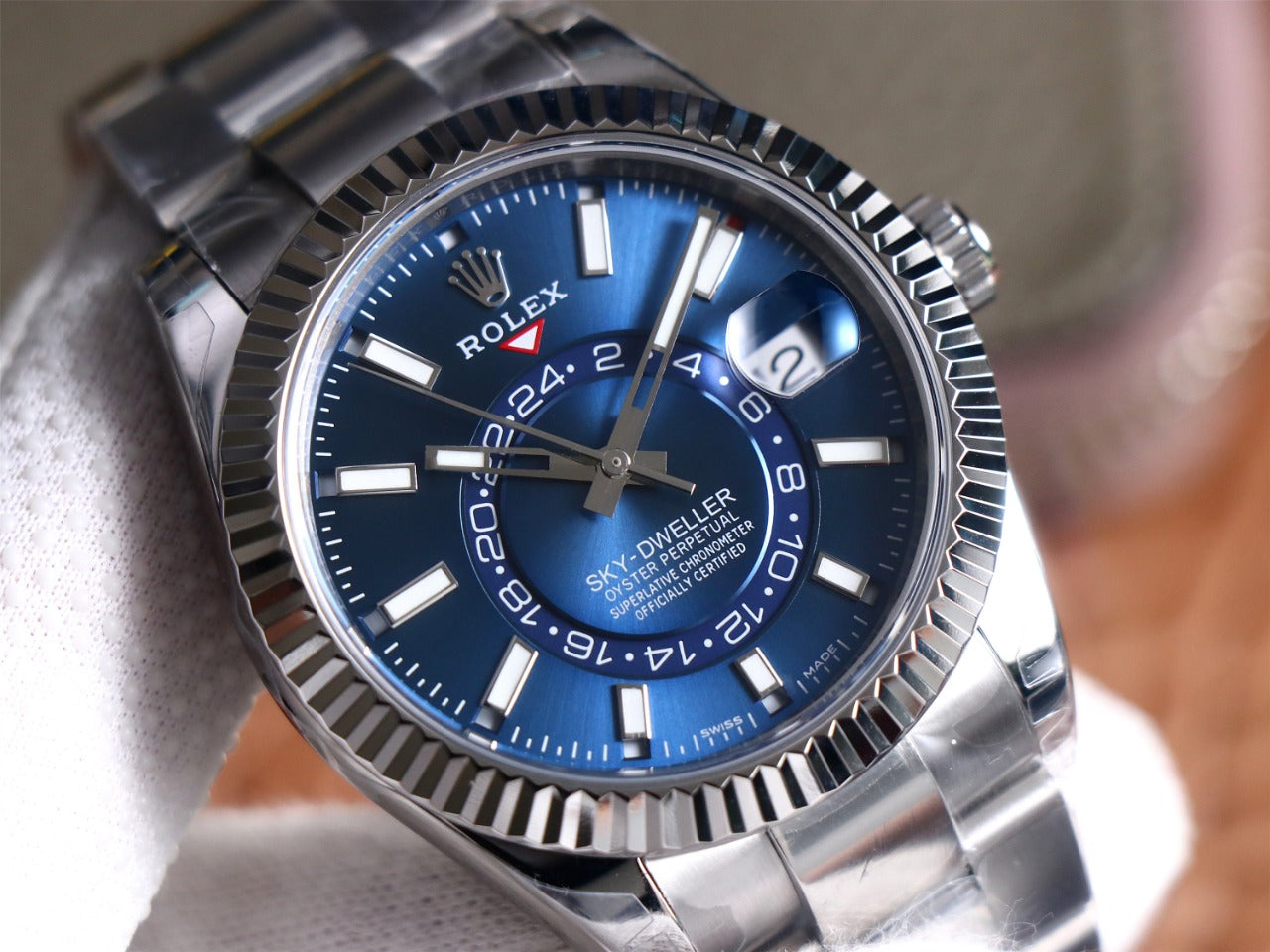 SKY-DWELLER