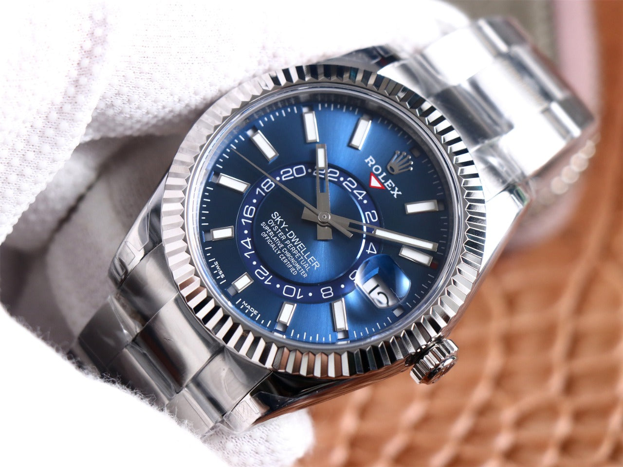 SKY-DWELLER